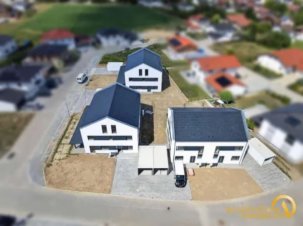 Immobilie in Mamming - Sofort frei.Modern wohnen – Massive Neubau - Doppelhaushälften mit Wärmepumpe, Garage, Erstbezug - Bild 1