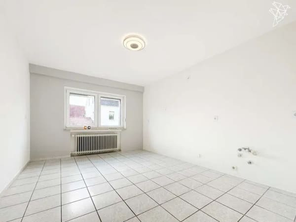 Immobilie in Lahnau - Frisch modernisierte 4-Zimmer-Wohnung mit viel Platz in ruhiger Lage von Lahnau - Bild 2