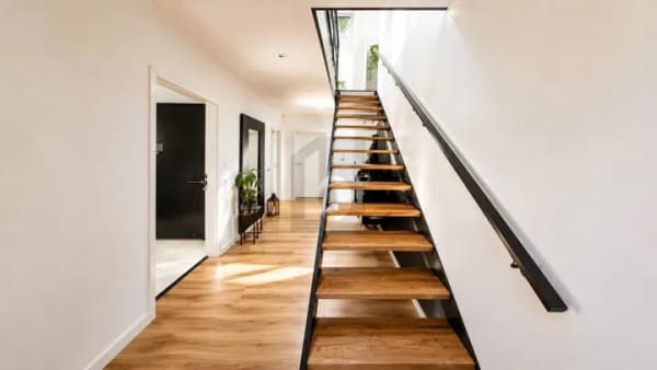Immobilie in Bönningstedt - STILVOLLES WOHNEN MIT MODERNEM LOFT-CHARAKTER - Bild 1