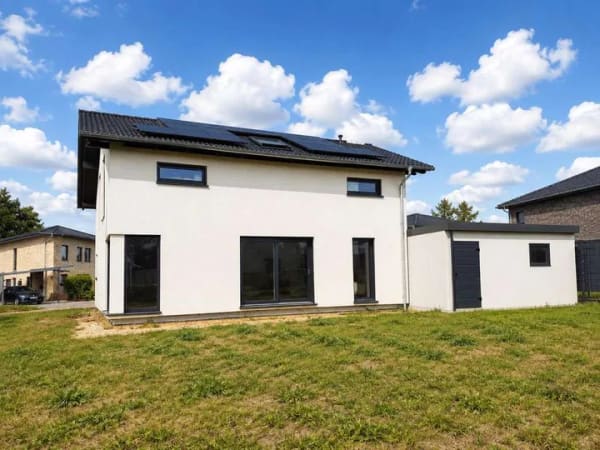 Immobilie in Tiddische - Hochwertiges Neubau-Energiesparhaus mit moderner Ausstattung und großzügigem Wohnkonzept - Bild 1