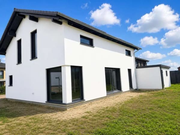 Immobilie in Tiddische - Hochwertiges Neubau-Energiesparhaus mit moderner Ausstattung und großzügigem Wohnkonzept - Bild 2
