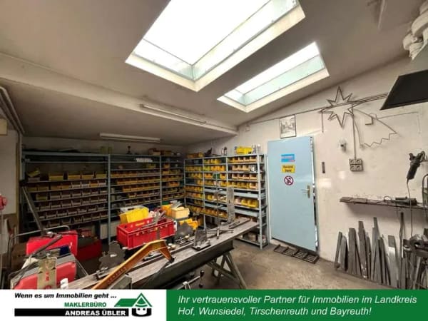 Immobilie in Wunsiedel - Zweifamilienhaus mit Werkstatt und angrenzendem Lagerhaus - Bild 3