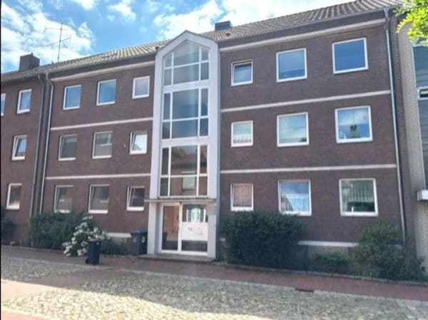 Immobilie in Ratzeburg - Solides 6-Familienwohnhaus zwischen Stadtkern und See in Ratzeburg - voll vermietet - Bild 0