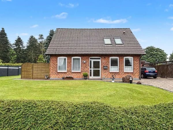 Immobilie in Rabel - Traumgrundstück mit Charme – Einfamilienhaus und mögliche Baulandreserve in Rabel - Bild 0