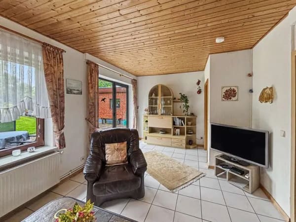 Immobilie in Rabel - Traumgrundstück mit Charme – Einfamilienhaus und mögliche Baulandreserve in Rabel - Bild 4
