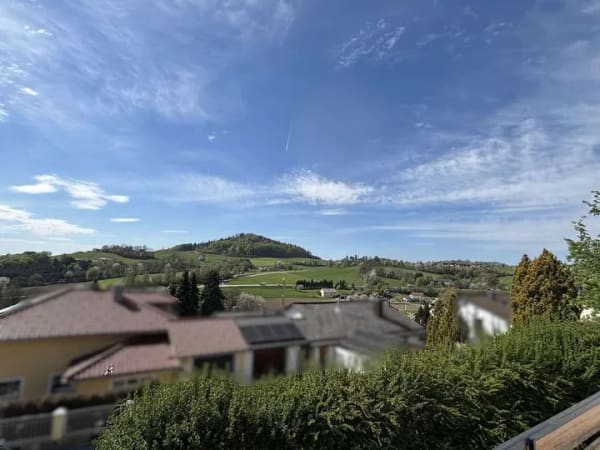 Immobilie in Waldkirchen - Ruhe. Weitblick. 846 m² Grundstück. – Ihr Haus mit Möglichkeiten in Waldkirchen - Bild 1