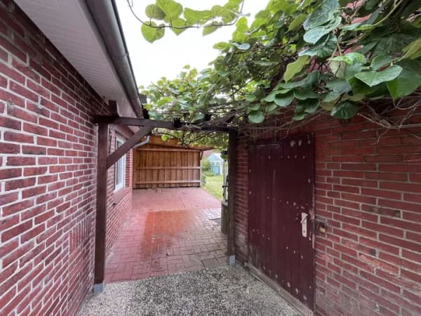Immobilie in Osteel - Nahe der Ostfriesischen Nordseeküste! Modernisiertes Landhaus in schöner ländlicher Lage in der G - Bild 4