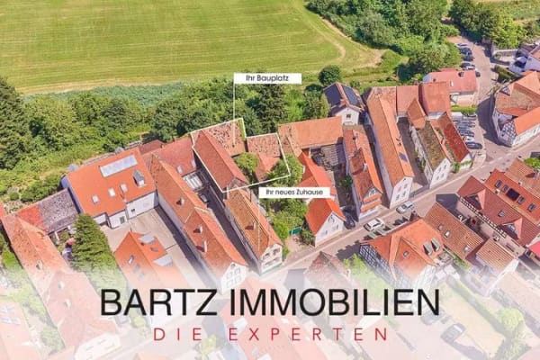 Immobilie in Jockgrim - Charaktervolles Anwesen mit weitläufigem Grundstück und zusätzlichem Bauplatz - Bild 0