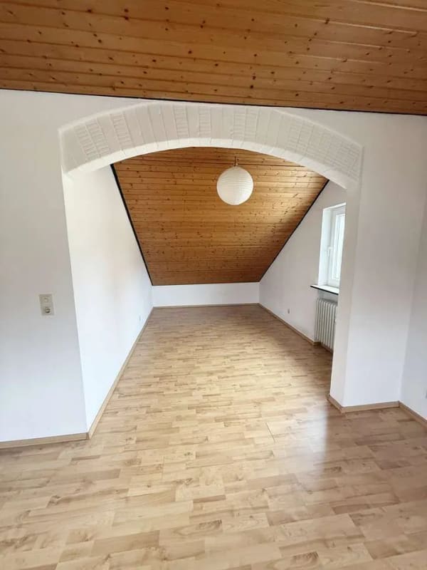 Immobilie in Klingenmünster - Klingenmünster: Dachgeschosswohnung mit Carport-Stellplatz - Bild 3