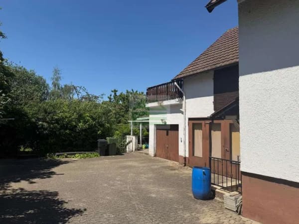 Immobilie in Appenweier - Schönes Zweifamilienhaus im attraktiven Appenweier - Bild 1