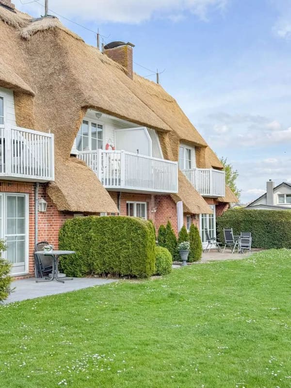 Immobilie in Büsumer Deichhausen - Captain’s Suite | Maisonette unter Reet auf 77m² - Bild 1