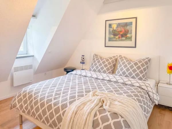 Immobilie in Büsumer Deichhausen - Captain’s Suite | Maisonette unter Reet auf 77m² - Bild 3