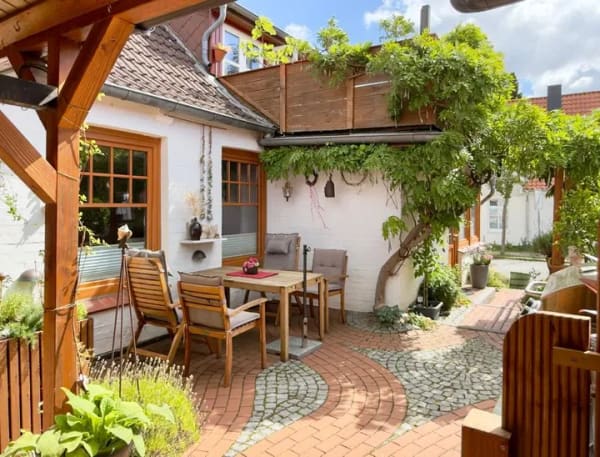 Immobilie in Plön - Charmantes Haus mit historischem Flair in zentraler plöner Lage - Bild 0