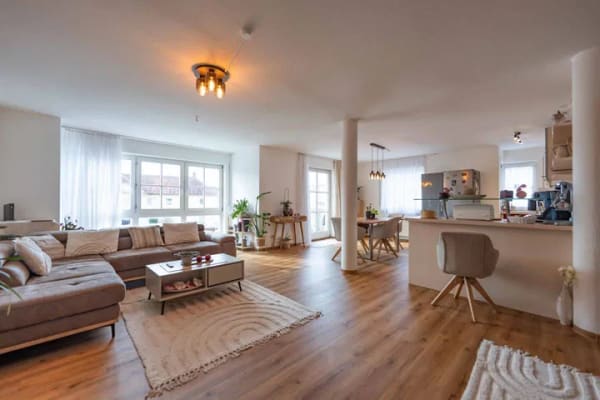 Immobilie in Durach - Modern & aussichtsreich: Großzügige 3-Zi.-Wohnung mit Südwestbalkon vor Allgäuer-Panorama - Bild 2