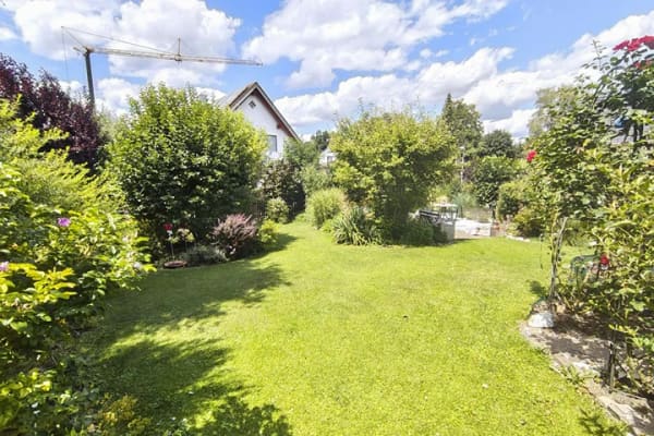 Immobilie in Bruckberg - Modernisierte Doppelhaushälfte mit sonnigem Garten - Bild 4