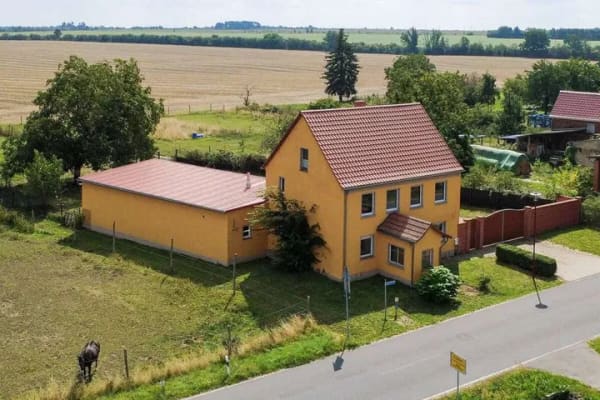 Immobilie in Rabenstein/Fläming - Großes Einfamilienhaus mit Garten und Nebengelass wartet auf neue Bewohner. - Bild 1