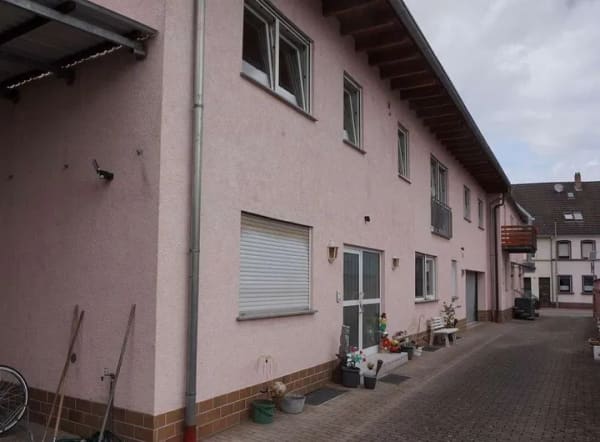 Immobilie in Bellheim - **2-Familienhaus mit Garagen in Bellheim** - Bild 0