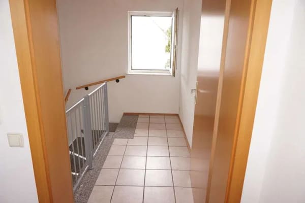 Immobilie in Bellheim - **2-Familienhaus mit Garagen in Bellheim** - Bild 3