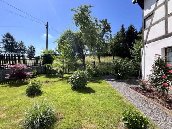 Immobilie in Langenbernsdorf - Einfamilienhaus mit viel Platz für eine große Familie in Langenbernsdorf - Bild 1