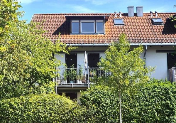 Immobilie in Poing - Wohnen in bevorzugter Lage: Helles Dachgeschoss-Studio im 2.OG – frei/sofort beziehbar (ca. 39m² Wohnfl.) - Bild 0
