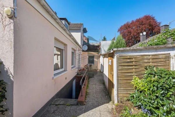 Immobilie in Rheine - RHEINE: Zweifamilienhaus in Wietesch/Schleupe - Sanierungschance für Handwerker und Investoren - Bild 2