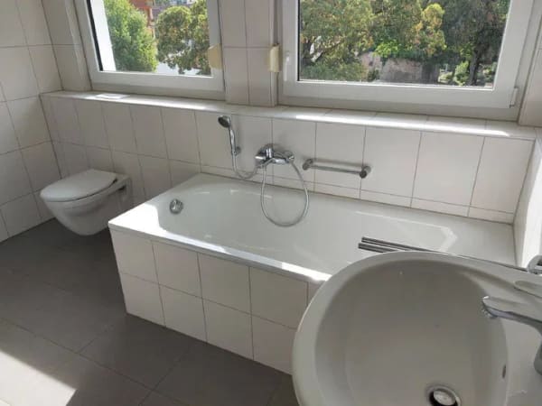 Immobilie in Staufen im Breisgau - großzügige 2-Zimmer-Maisonette-Wohnung mit Studio - Bild 2