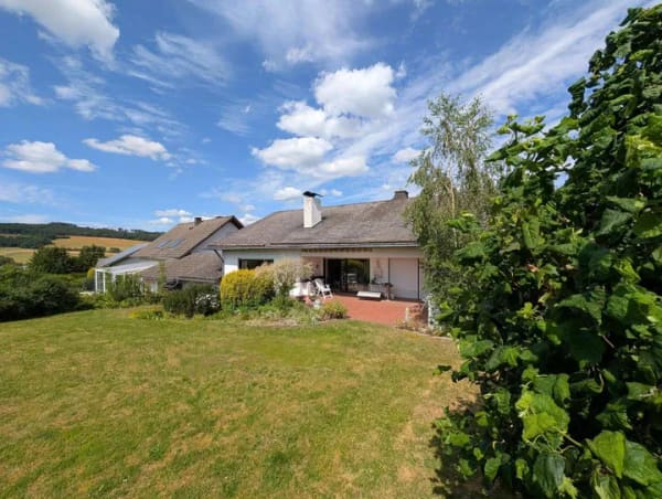 Immobilie in Korbach - Naturliebhaber Aufgepasst - Bungalow in Ortsrandlage - Bild 1