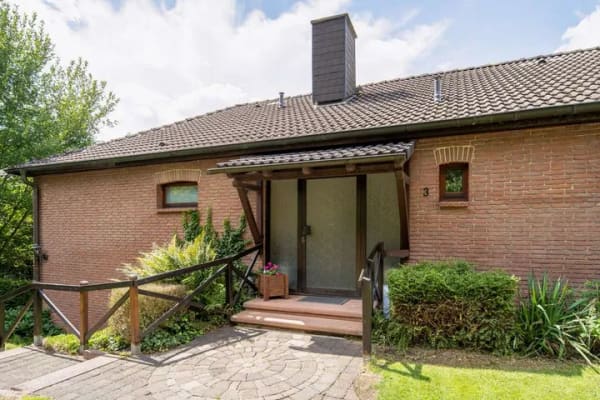 Immobilie in Grasellenbach - Repräsentatives Zweifamilien-/Mehrgenerationenhaus
oder Einfamilienhaus mit vermieteter Einheit. - Bild 4