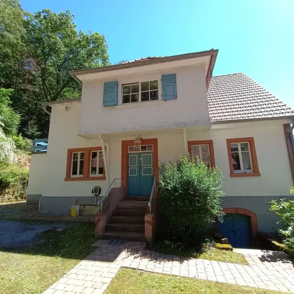 Immobilie in Grasellenbach - HISTORISCHES FORSTHAUS IN ALLEINLAGE - WALD · QUELLE · SCHEUNE · 16.000 M² GRUNDSTÜCK 64689 GRASELLE - Bild 3