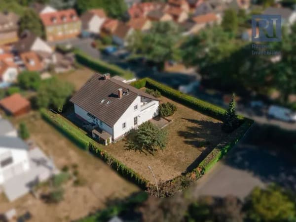 Immobilie in Margetshöchheim - Großzügiges Familienheim mit schönem Garten in Margetshöchheim - Bild 0
