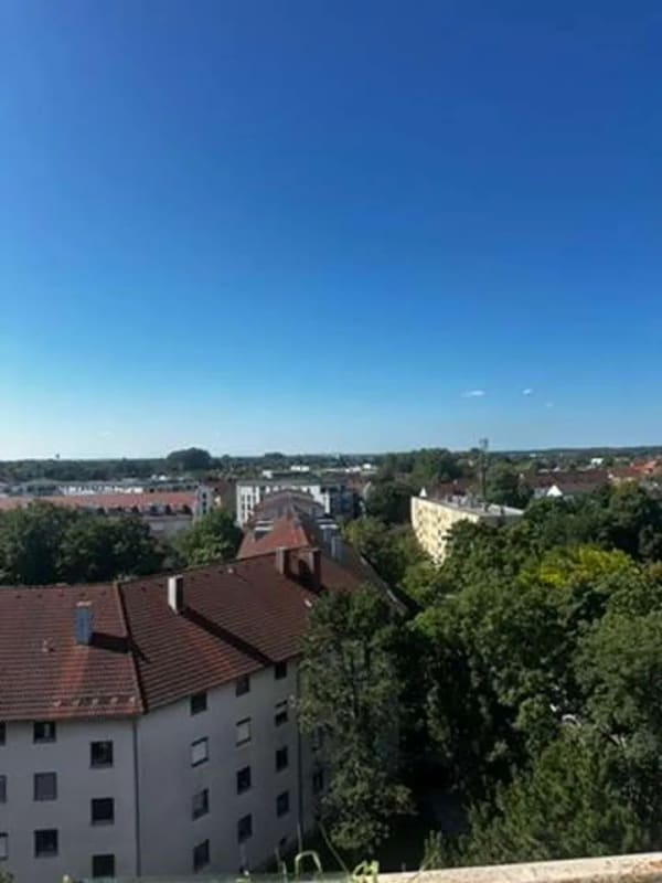 Immobilie in Freising - Über den Dächern von Freising – großzügige 4-Zimmer-Wohnung mit Balkon & Tiefgarage - Bild 1