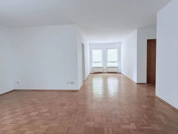 Immobilie in Immendingen - Moderne Eigentumswohnungen mit 2 bis 5 Zimmern *  TG-Platz  *  Lebensqualität in wirtschaftsstarker Region        - Bild 1