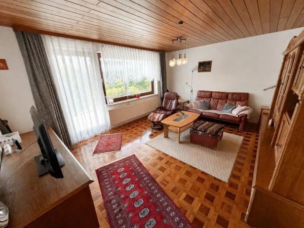Immobilie in Tagmersheim - MASSIV GEBAUT - Zweifamilienhaus mti Garage und großem Garten - Bild 2