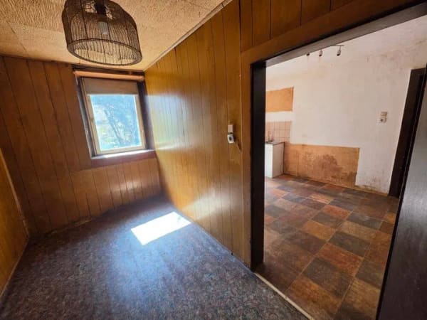 Immobilie in Altenkirchen - Wohnhaus am Feldrand mit 1490 m² Grundstück - ideal zur Renovierung - Bild 3