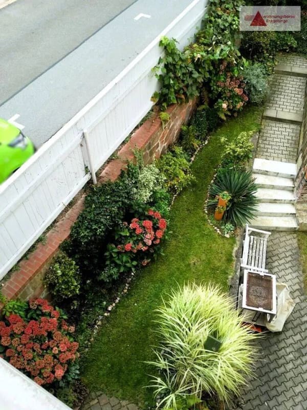 Immobilie in Lichtenstein/Sachsen - Gepflegtes Zweifamilienhaus mit Gewerbeeinheit/Büro, Balkon & Garten in Lichtenstein bei Zwickau - Bild 3