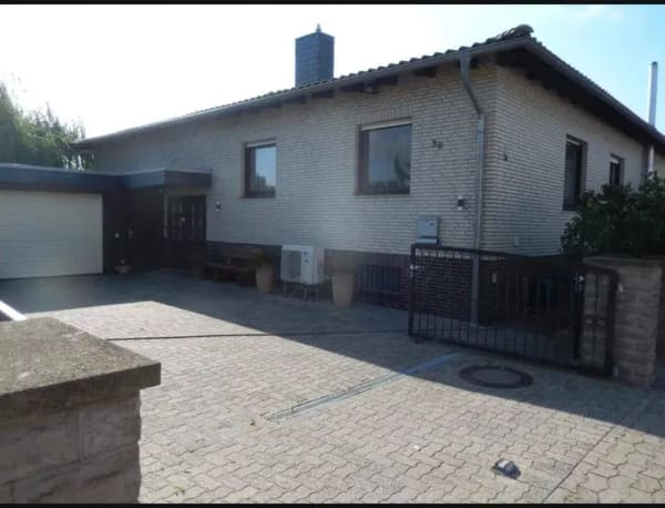 Immobilie in Isenbüttel - Gepflegtes Einfamilien-(Traum-)Haus mit viel Platz in Isenbüttel - Bild 0