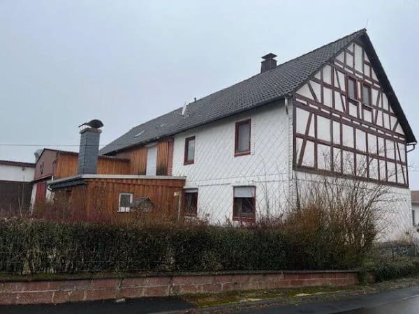 Immobilie in Ulrichstein - Interessantes Objekt mit viel Platz - Bild 3