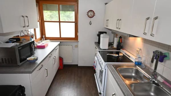 Immobilie in Velburg - Günstiges Familienglück! Reiheneckhaus mit neuer Heizung in Velburg - Bild 2