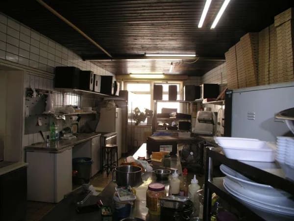 Immobilie in Biberach an der Riß - Gelegenheit: Älteres Wohn- und Geschäftshaus im Altstadtbereich in Biberach - Bild 3