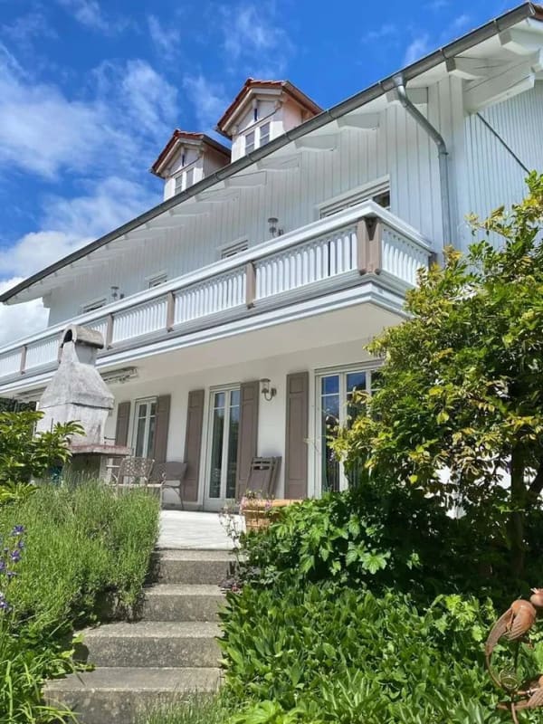 Immobilie in Rott - Familienfreundliches Zuhause in Rott: Haus mit Einliegerwohnung, Wintergarten und schönem Garten - Bild 0