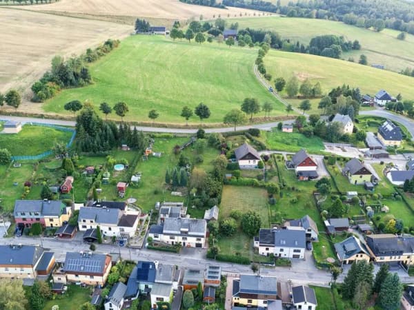 Immobilie in Neuhausen/Erzgebirge - Ihr Rückzugsort im Erzgebirge – Haus mit großem Grundstück nahe Seiffen - Bild 1