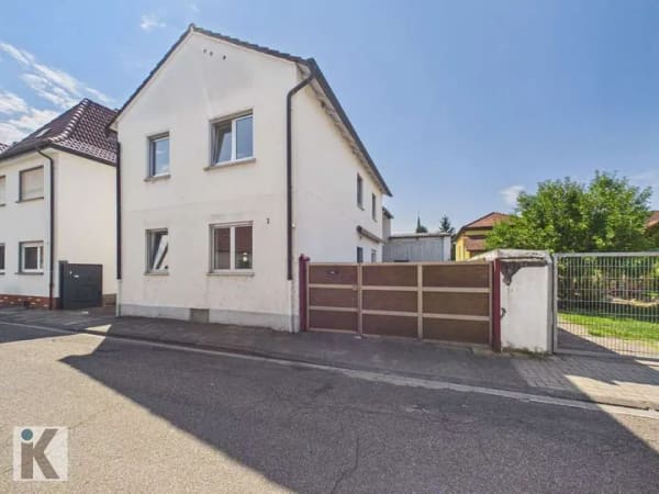 Immobilie in Römerberg - Wohnhaus mit großzügiger Lagerhalle und vielseitigem Nutzungspotenzial - Bild 0