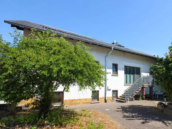 Immobilie in Neuhof - Einfamilienhaus mit Einliegerwohnung - Viel Platz zum Leben, Wohnen und Gestalten in Hauswurz - Bild 1