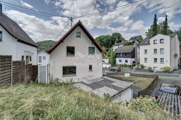 Immobilie in Waldbreitbach - Kleines Haus mit Charme und Potenzial – ideal für Handwerker und Individualisten - Bild 1