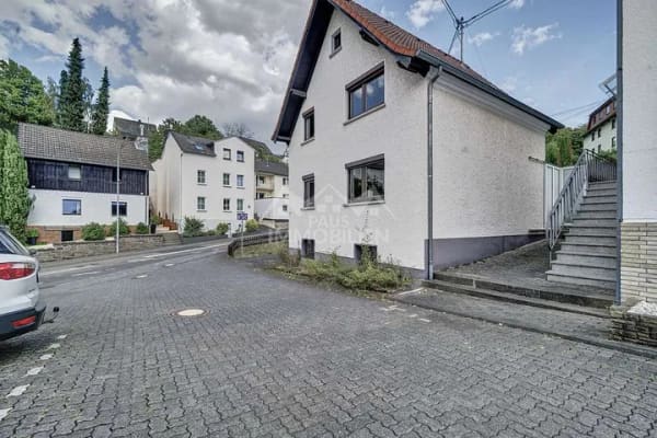 Immobilie in Waldbreitbach - Kleines Haus mit Charme und Potenzial – ideal für Handwerker und Individualisten - Bild 2