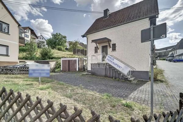 Immobilie in Waldbreitbach - Kleines Haus mit Charme und Potenzial – ideal für Handwerker und Individualisten - Bild 4