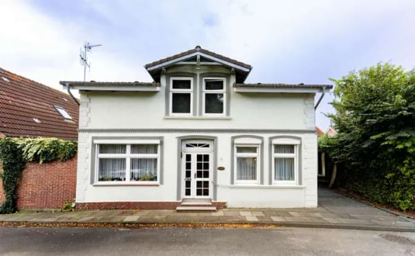 Immobilie in Lunden - Attraktive Kapitalanlage: Solide vermietetes Einfamilienhaus in zentraler Lage von Lunden - Bild 0