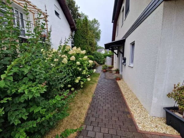 Immobilie in Runkel - Gepflegtes Einfamilienhaus mit schön angelegtem Garten und separater Einliegerwohnung. - Bild 3