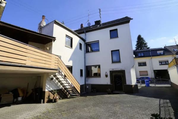 Immobilie in Elz - Einfamilienhaus Haus mit Nebengebäude und vielseitigen Nutzungsmöglichkeiten - Bild 1