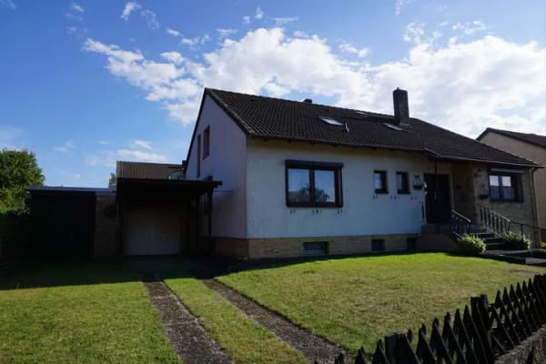 Immobilie in Elbe - Großzügiges Einfamilienhaus mit Südterrasse, Garten, Vollkeller und Doppelgarage in Gustedt - Bild 1